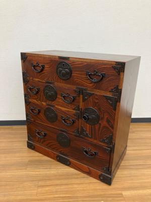 岩谷堂箪笥 (イワヤドウタンス) 時代箪笥 かぎ付き