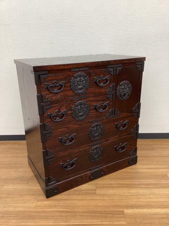 岩谷堂箪笥 (イワヤドウタンス) 整理箪笥 南部鉄器金具 牡丹紋様 鍵・木札付 幅:約70㎝ No.184 整理箪笥