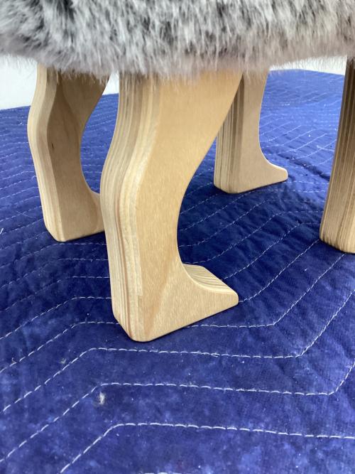匠工芸 (タクミコウゲイ) スツール ANIMAL STOOL フォックスグレー S