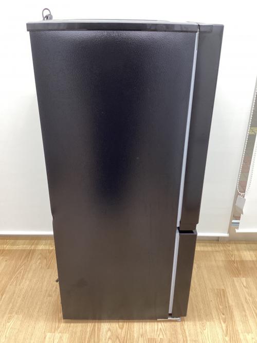ワールプールジャパン 2ドア冷蔵庫 YRZ-F15LK 2023年製 背面ヘコミあり 156L