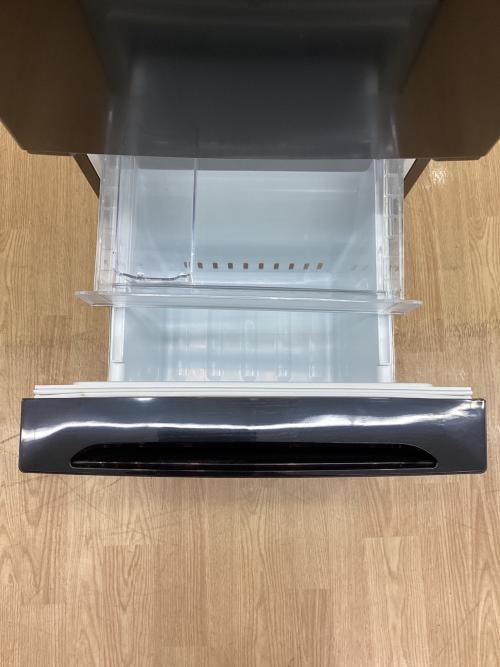 ワールプールジャパン 2ドア冷蔵庫 YRZ-F15LK 2023年製 背面ヘコミあり 156L