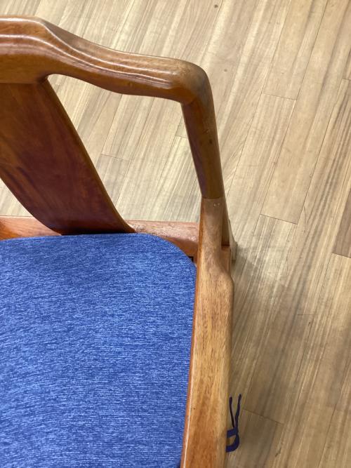 ダイニングチェアー　明式アームチェア（唐木家具）クッション付き