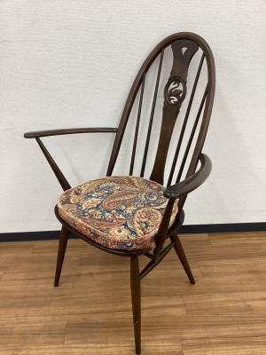 ercol (アーコール) アームチェアー クッション付き スワンバック