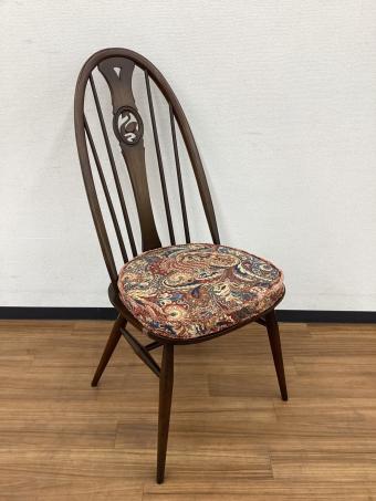 ercol (アーコール) ダイニングチェアー クッション付き スワンバック