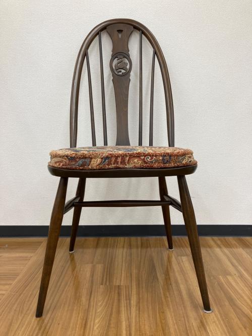 ercol (アーコール) ダイニングチェアー スワンバック クッション付き