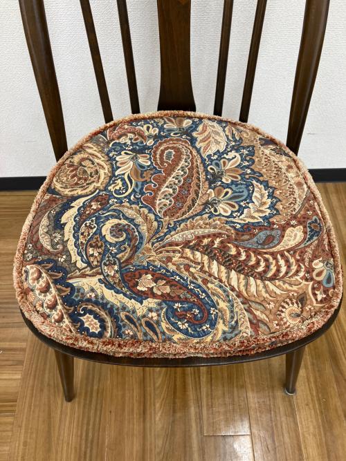 ercol (アーコール) ダイニングチェアー スワンバック クッション付き