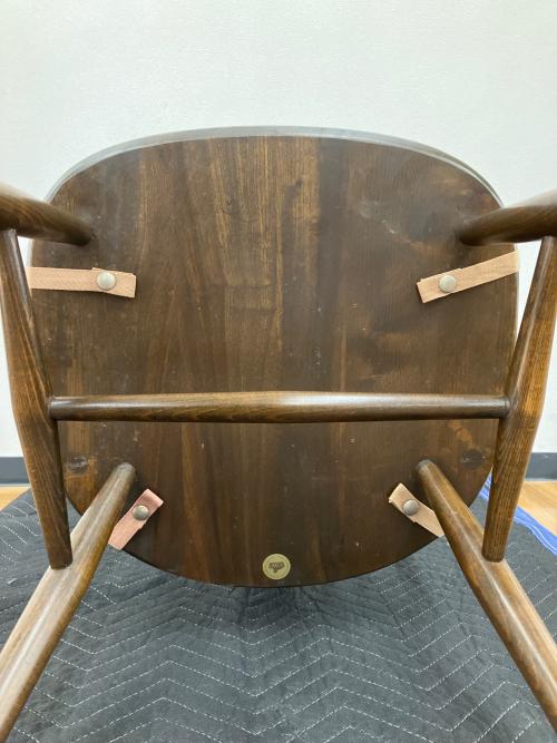 ercol (アーコール) ダイニングチェアー スワンバック クッション付き