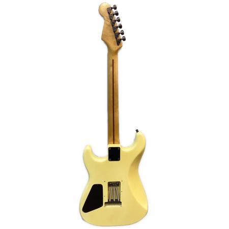 CHARVEL (シャーベル) ストラトキャスタータイプ エレキギター