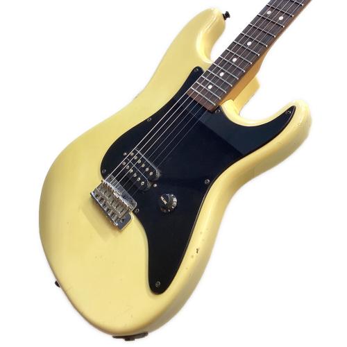 CHARVEL (シャーベル) ストラトキャスタータイプ エレキギター