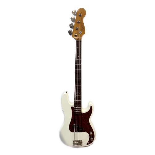Squier by FENDER (スクワイヤーバイフェンダー) エレキベース Classic Vibe '60s Precision Bass 2022年製 インドネシア製